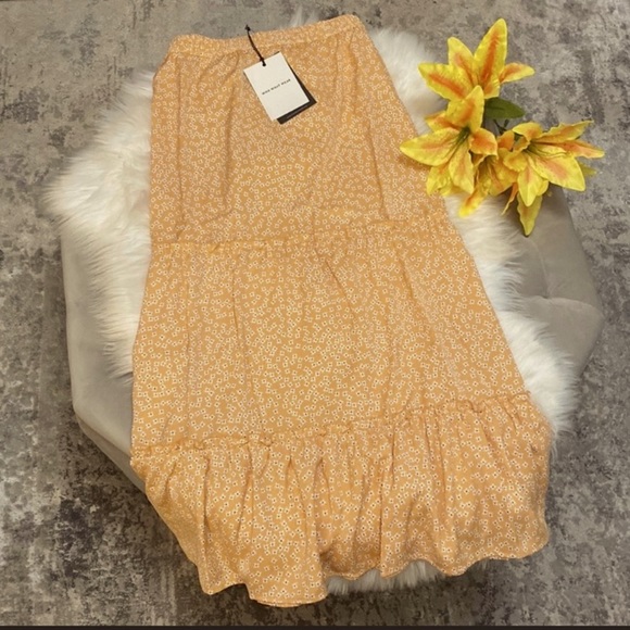 Dresses & Skirts - NEW! Orange Floral Maxi Skirt Who What Wear
